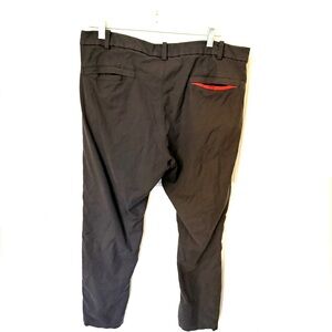 Lululemon Men’s Pants Size 36